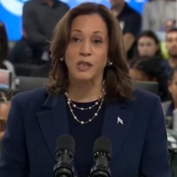 Kamala Harris Shows Up to FEMA Headquarters, Spends Less Than Five Minutes Reading Off Script, Then Bolts without Speaking to the Press (VIDEO) | The Gateway Pundit