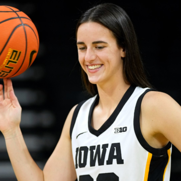 Caitlin Clark’s Autographed WNBA Rookie Card Sells for Eye-Popping Amount