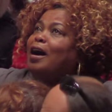 CLASSIC CHRISTMAS VIDEO: This ‘Hallelujah!’ Flash Mob Will Brighten Your Holiday | The Gateway Pundit